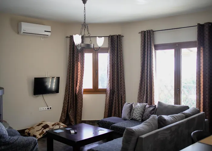 Case de vacanță Eridos Káto Lekhónia